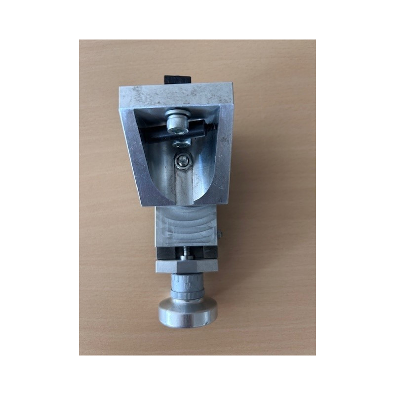 Vertical support 