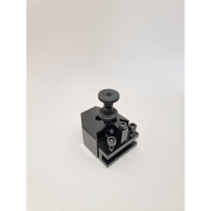 QUICK-CHANGE TOOL HOLDER consisting of tool holder body and 1 pc standard tool holder - DELIVERY DELAY (3 WEEKS)