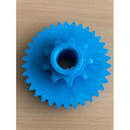 Gear 4 for the feed gear set